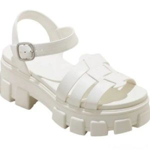 Woman's White Avril Fisherman "Wild Fable" Sandals